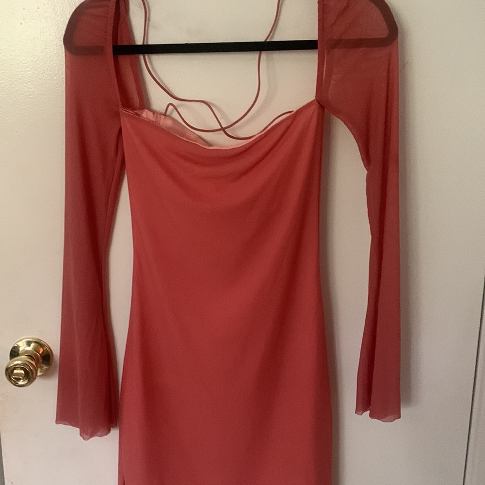 STUNNING PINK DRESS - Picture 3 of 3